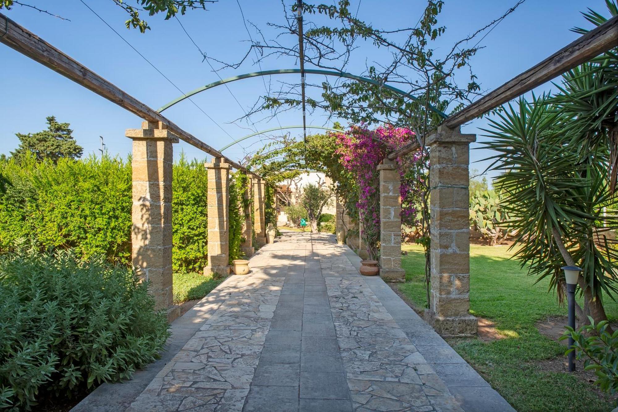 Masseria L'Uliveto Agri Resort Otrante Extérieur photo